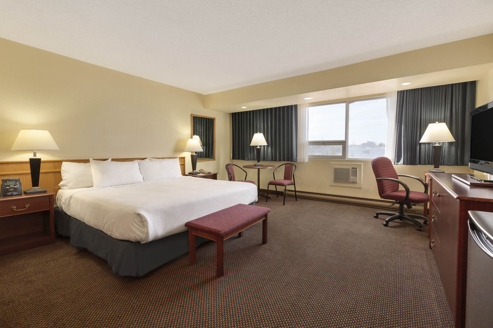 Best Western Plus Edmonton Airport Hotel Leduc Εξωτερικό φωτογραφία